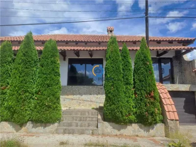 Casa si spatiu restaurant in Albota, 2000 mp teren - Albota