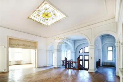 Palatul Athanasovici, monument de arhitectura in stil eclectic - foto 8