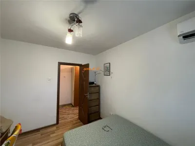 Apartament 3 camere , zona B-dul Brailei - Casa de Pensii Focsani,65mp , decomandat , imbunatatit - foto 8