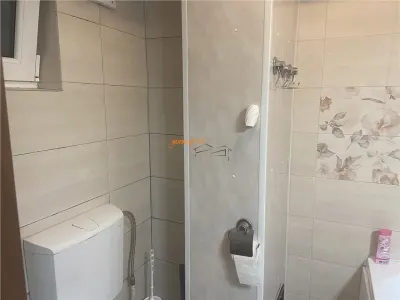 Apartament 3 camere , zona Scoala nr 10 - b-dul Unirii, decomandat , renovat , mobilat - foto 10