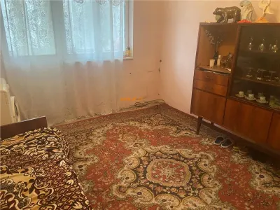 Apartament 3 camere , cartier Sud , et 3/4 , 56 mp , liber - Focsani