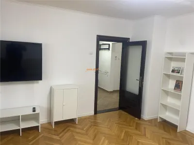 Apartament 3 camere , zona supermarket Lidl (fosta Autogara ) , et 1/3 , decopmandat , 83 mp , partial mobilat , renovat , liber - foto 4