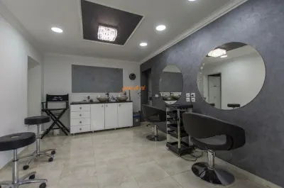 Spatiu comercial de vanzare situat in cartier Sud cu suprafata de 60 mp, renovat - foto 3