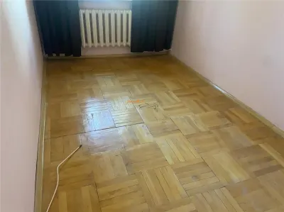 Apartament 4 camere , zona cartier Sud , et 1 , 60 mp , liber - foto 6