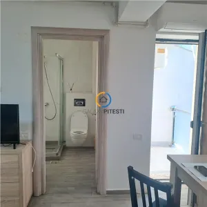 Garsoniera studio bloc nou zona centrala, etaj trei, mobilata si utilata complet - foto 3