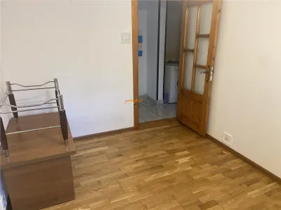 Apartament 3 camere , strada Bucegi - Policlinica 2,   etaj 1/3 , decomandat , imbunatatit - foto 13