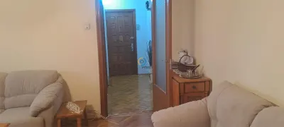 Apartament trei camere Exercitiu, etaj 3/4, liber - foto 3