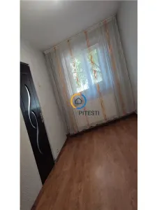 Apartament 2 camere confort 2 Banat , cu centrala termica - Pitesti
