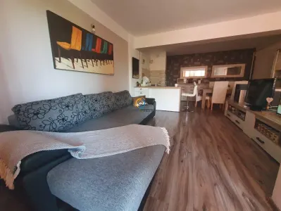 Vanzare apartament 2 camere si garaj , bloc nou zona Nord - Pitesti