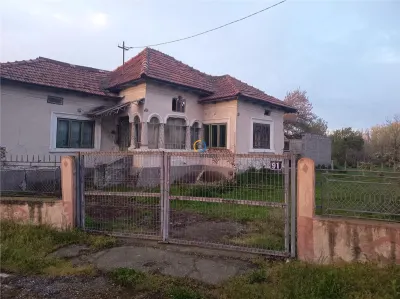 Vanzare teren Albota - Albota