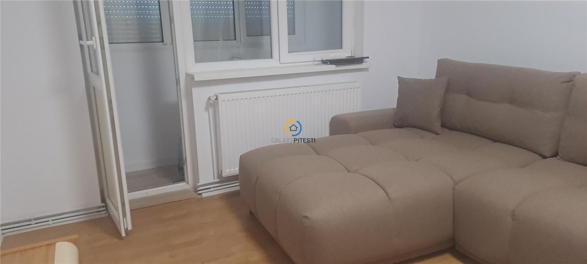 Apartament doua camere zoana Centrala, parter cu balcon, renovat - Pitesti