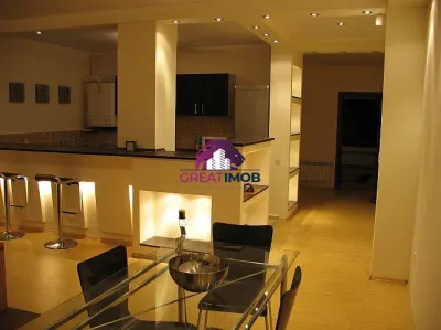 Apartament 2 camere de inchiriat, Piata Romana-in vila - foto 2