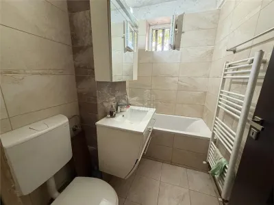 Apartament cu 4 camere 2 bai si balcon etajul 1 pe Rahovei - foto 4