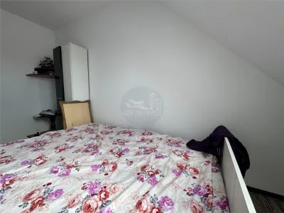 Apartament la mansarda cu 3 camere zona Garii - foto 6