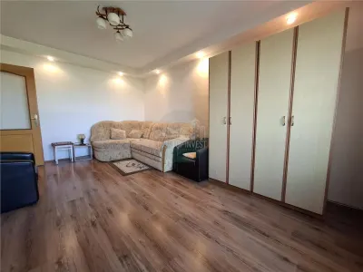 Apartament 2 camere decomandate si balcon Vasile Aaron - foto 11
