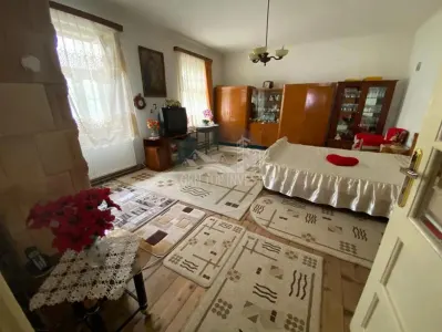 Casa 2 camere 100mp gradina zona Piata Cibin - foto 13