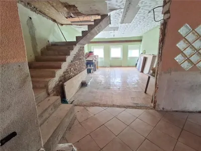 Apartament 4 camere la casa Cisnadie - foto 5