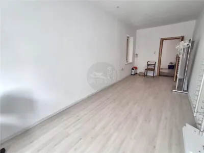 Apartament 4 camere la casa Cisnadie - foto 6