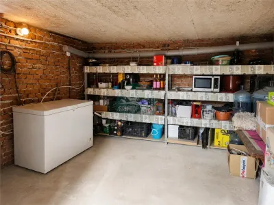 Casa individuala 6 camere pivnita 200mp curte zona Selimbar - foto 15