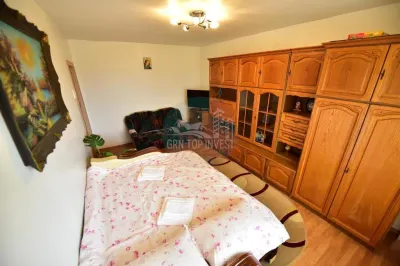 Apartament 2 camere cu balcon zona Vasile Aaron - foto 4