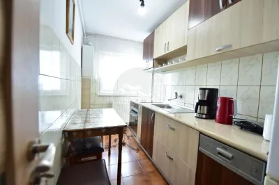 Apartament 2 camere cu balcon zona Vasile Aaron - foto 8