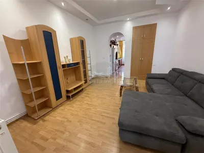 Apartament spatios 63 mp cu 2 camere  in Centrul Sibiului - foto 4