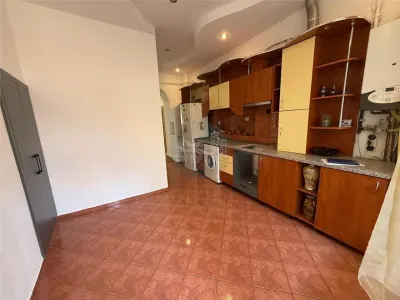 Apartament spatios 63 mp cu 2 camere  in Centrul Sibiului - foto 7