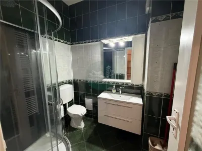 Apartament spatios 63 mp cu 2 camere  in Centrul Sibiului - foto 8