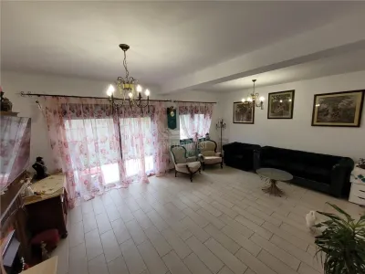 Casa moderna tip triplex 4 camere zona Selimbar - Selimbar