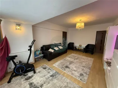 Apartament decomandat cu 3 camere si 2 bai in Turnisor - Sibiu