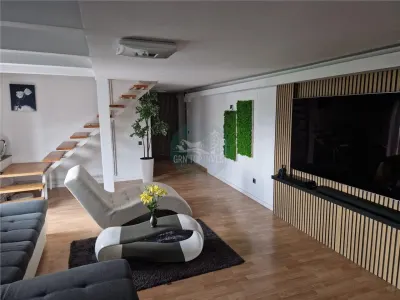 Apartament 4 camere decomandat zona Calea Cisnadiei - Sibiu