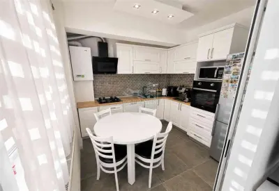 Apartament 3 camere cu balcon si pivnita in Turnisor - foto 7