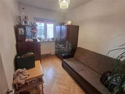 Apartament 3 camere decomandat 2 balcoane pivnita zona Valea Aurie - foto 2