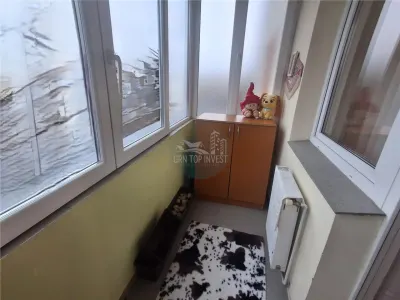 Apartament 3 camere decomandat 2 balcoane pivnita zona Valea Aurie - foto 19
