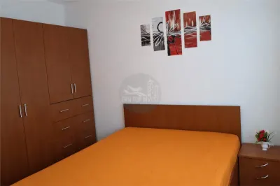 Apartament 4 camere 2 bai 3 balcoane zona Centrala - foto 3