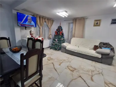 Casa individuala 3 camere 2 bai curte si garaj - zona Talmaciu - foto 2