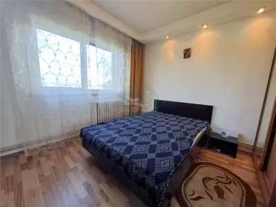 Apartament 2 camere decomandate si balcon Vasile Aaron - foto 4