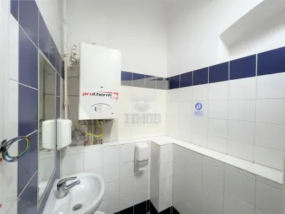 Spatiu comercial 82 mp utili cu vitrina pretabil afacere in Piata Mare - foto 4