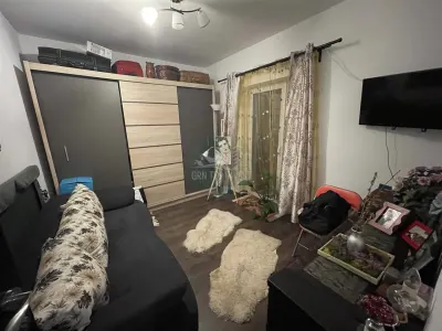 Apartament cu 3 camere si gradina de 40 mp pe Calea Cisnadiei - foto 10
