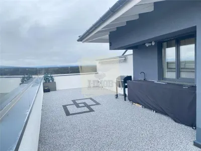 Penthouse de lux cu 3 camere 2 bai si terasa in Sibiu - foto 14