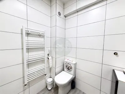 Apartament 3 camere 2 bai parcare subterana zona Turnisor - foto 13