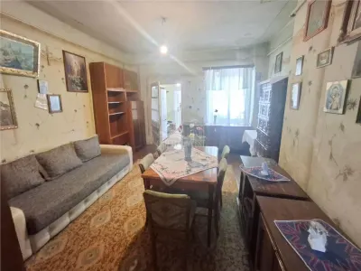 Apartament la casa 2 camere pivnita  100mp gradina zona Lazaret - Sibiu