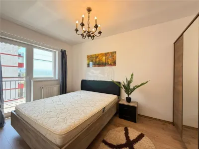 Apartament 2 camere etaj intermediar zona Calea Surii Mici - foto 4