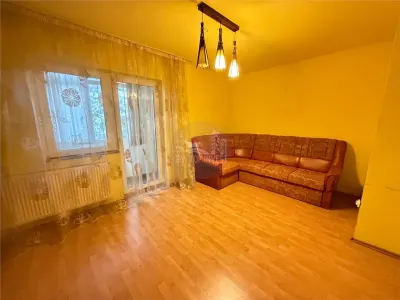 Apartament 3 camere decomandat 2 bai parcare Pictor Brana - Sibiu