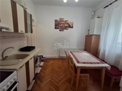 Garsoniera la casa zona Piata Cluj - foto 2