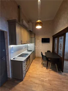 Apartament de LUX 2 camere pivnita zona Centrala - foto 6