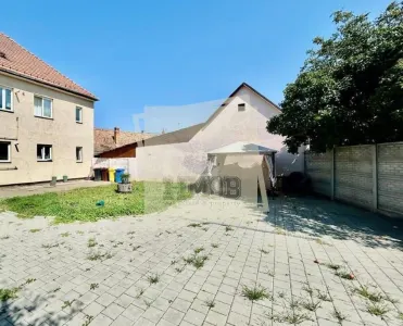 Casa individuala cu 8 camere  si teren 373 mp in zona Lazaret - Sibiu