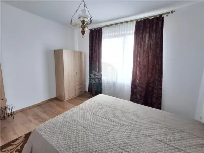 Apartament 3 camere decomandat 2 bai parcare Sura Mare - foto 12