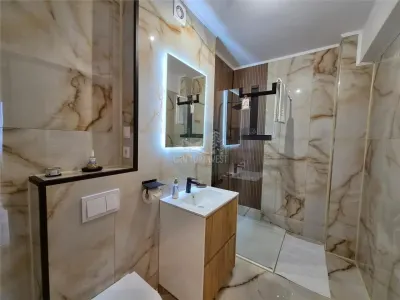 Apartament de lux 2 camere balcon parcare zona Doamna Stanca - foto 13