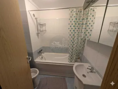 Garsoniera decomandata cu balcon zona Lazaret - foto 4